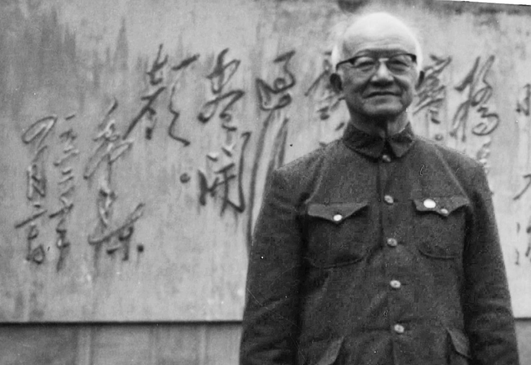 新中国电子工业奠基人